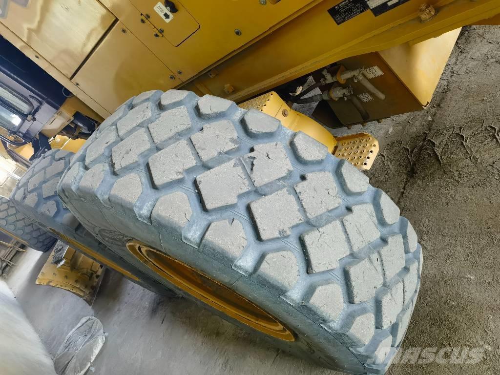 CAT 140 GC Niveleuse