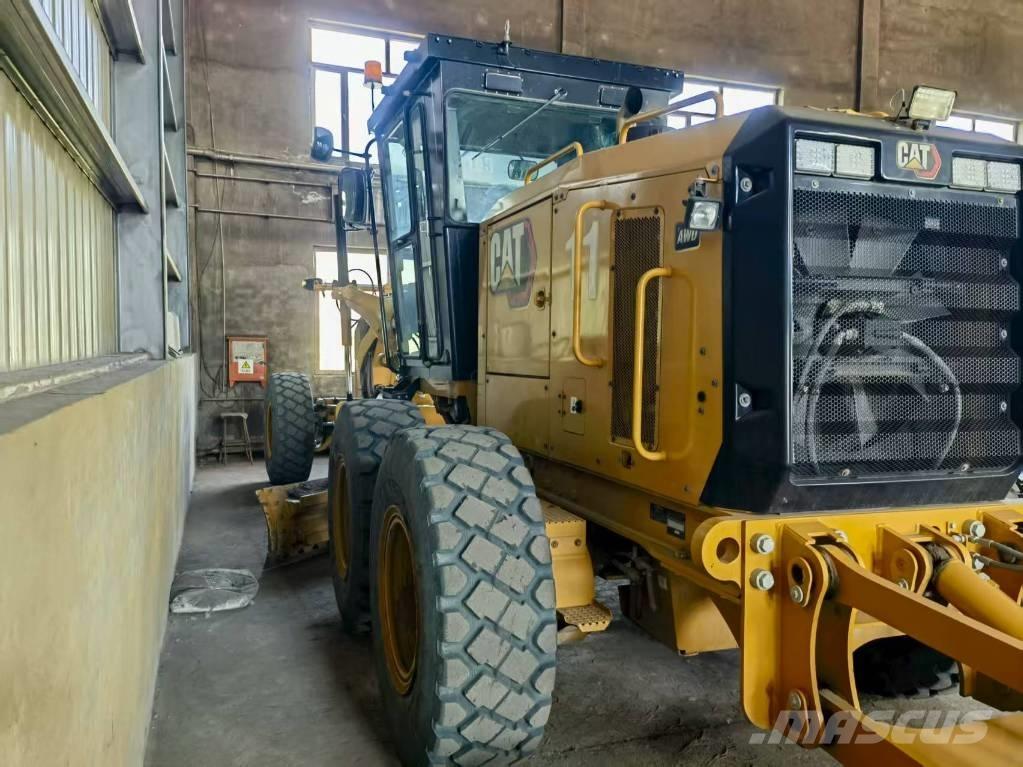 CAT 140 GC Niveleuse