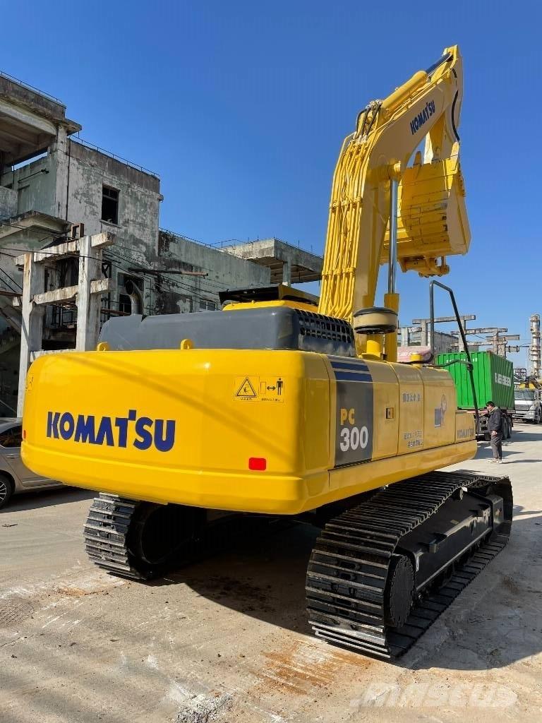 Komatsu PC 300-7 Pelle sur chenilles
