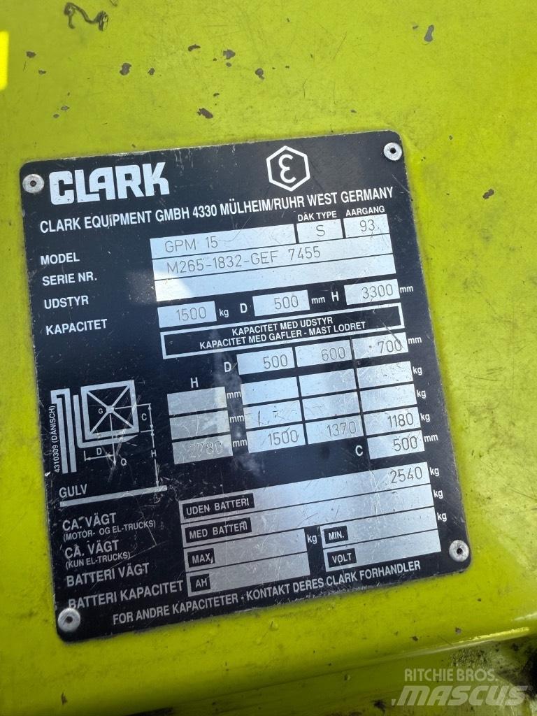 Clark GCM15 Chariots GPL