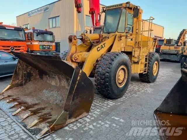 CAT 966D Chargeuse sur pneus