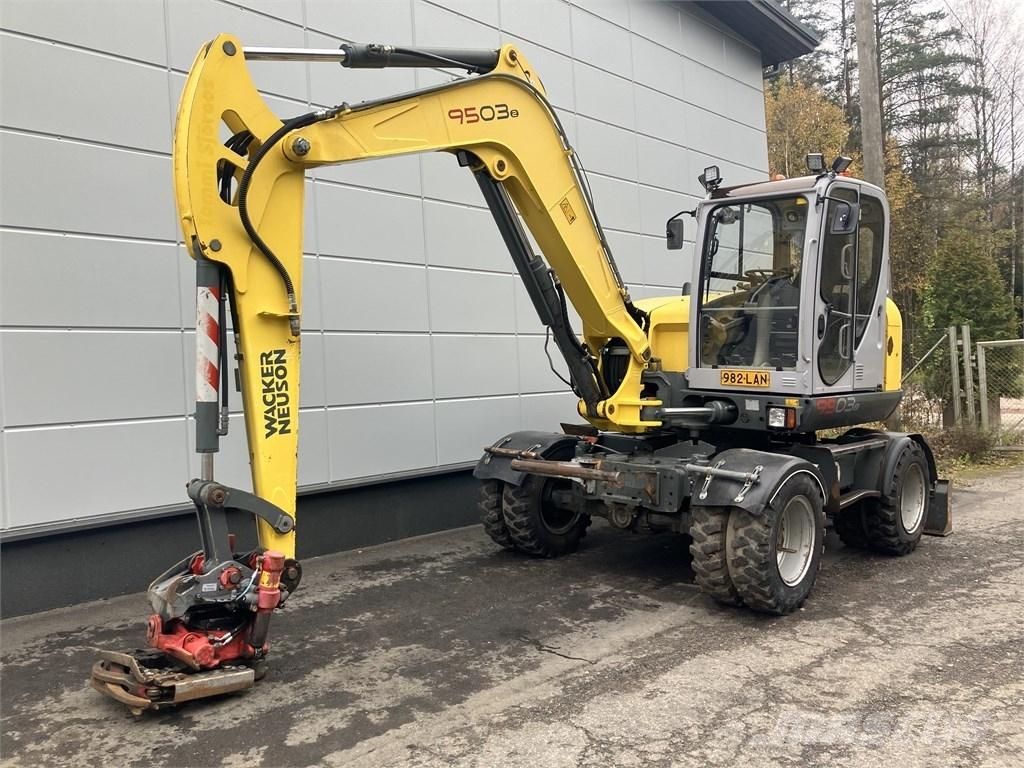 Wacker Neuson 9503 Pelle sur pneus