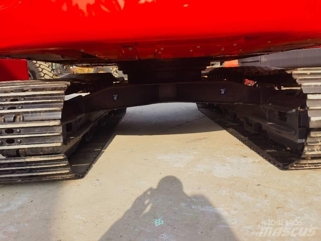 Doosan DX 140 Pelle sur chenilles