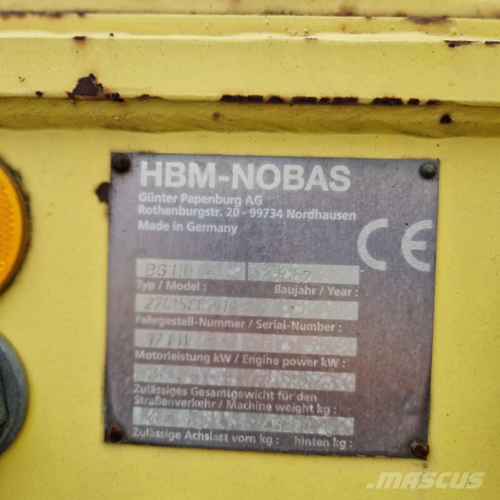 HBM BG 110 TA-4 Niveleuse