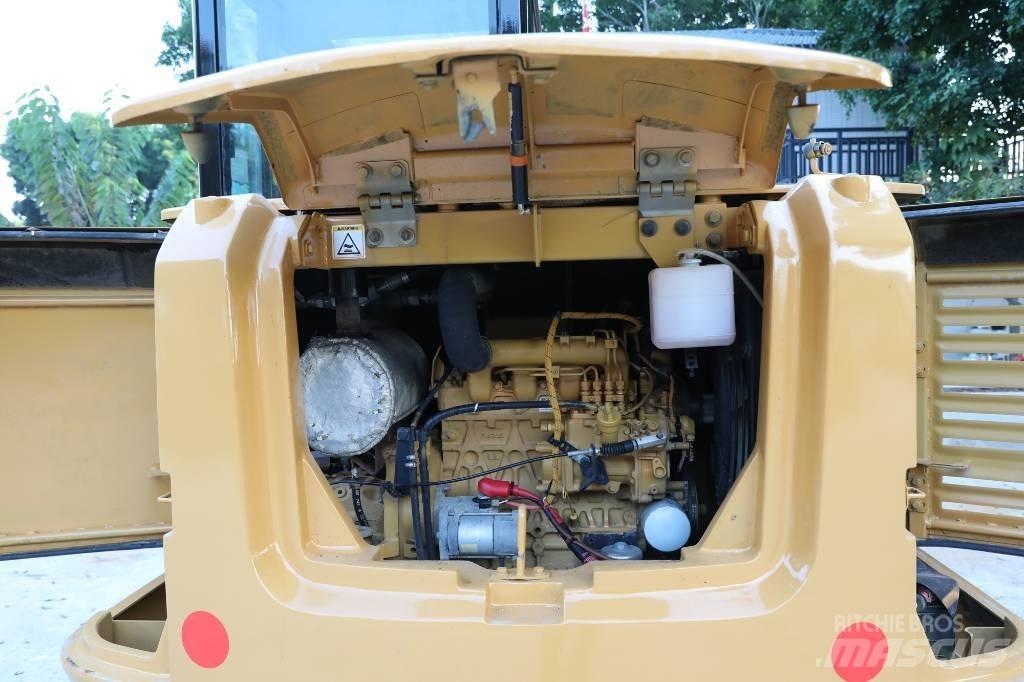 CAT 305.5E2 Mini pelle < 7t