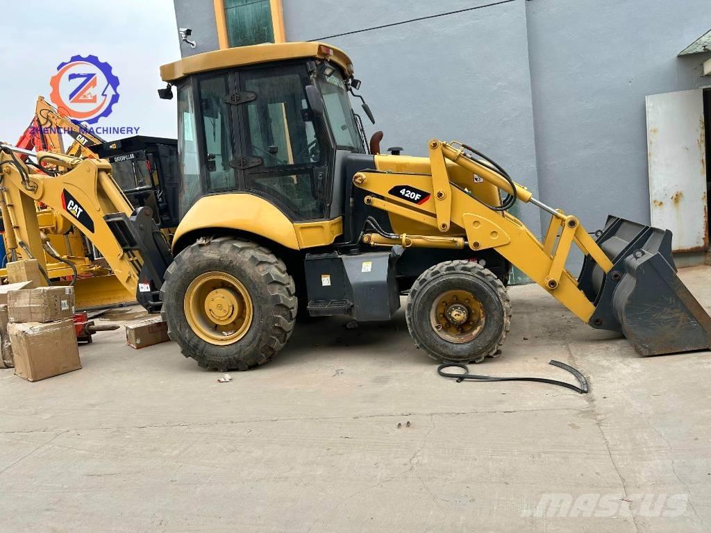 CAT 420 F Tractopelle