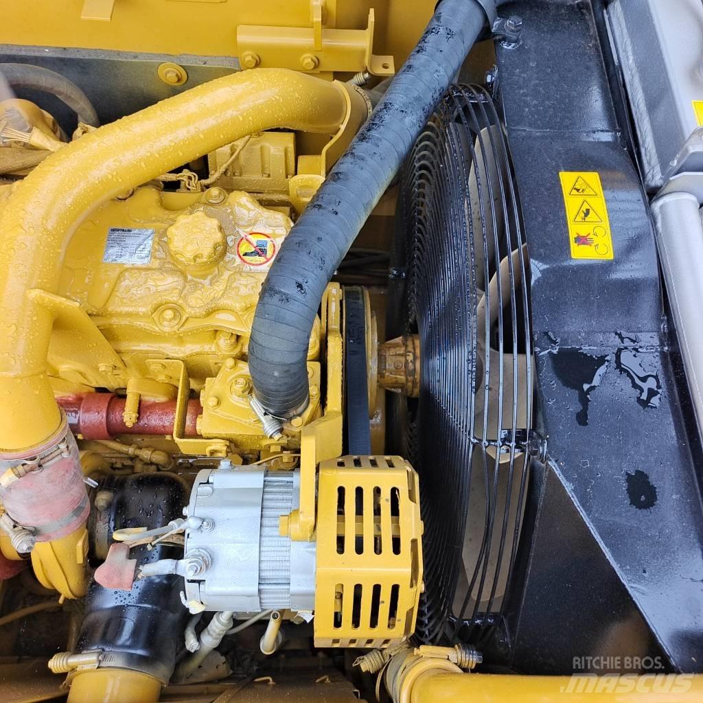 CAT 320 D Pelle sur chenilles