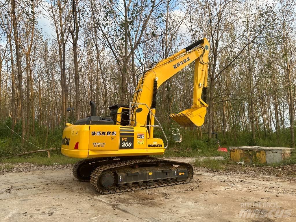 Komatsu PC200-8 Pelle sur chenilles