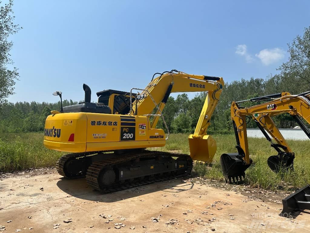 Komatsu PC200-8 Pelle sur chenilles