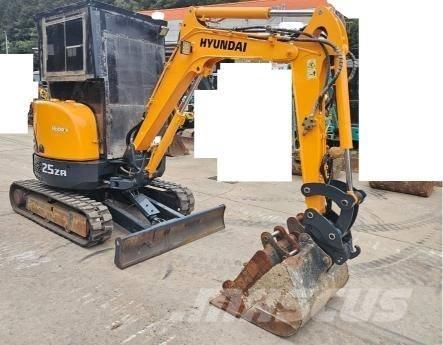 Hyundai Robex 25 Z Mini pelle < 7t
