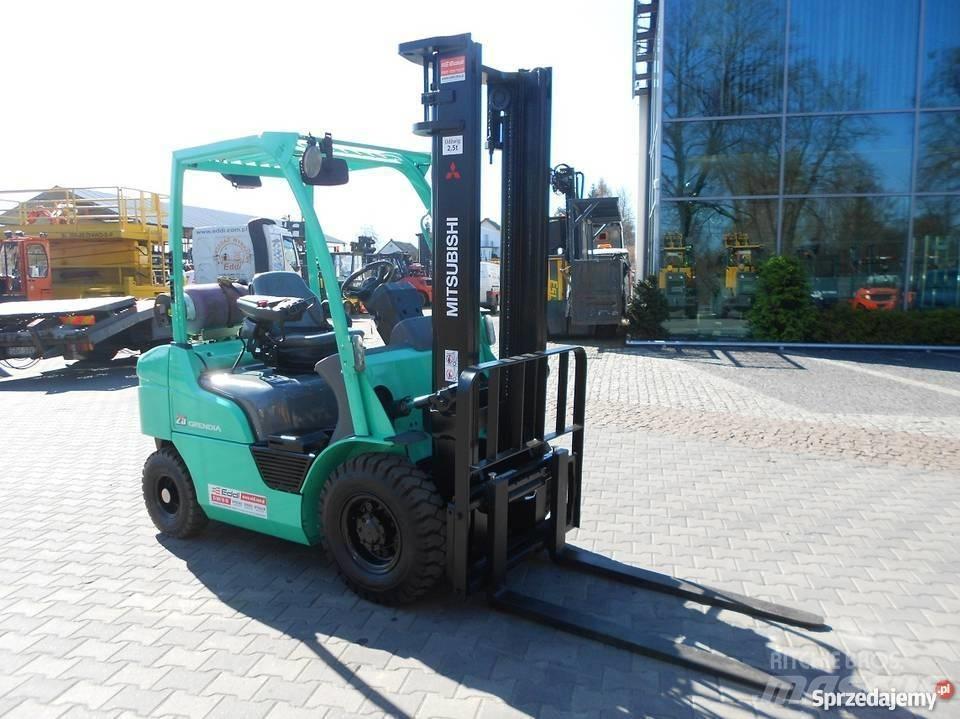Mitsubishi FG25N Chariots GPL