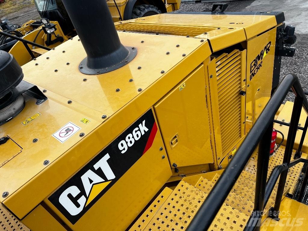 CAT 986 K Chargeuse sur pneus
