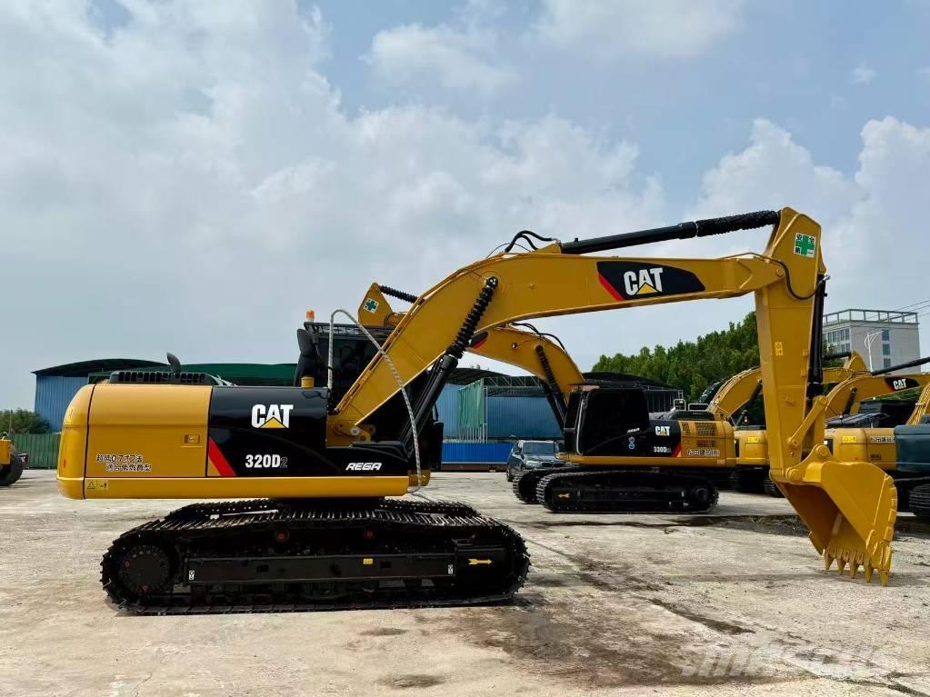 CAT 320 D L Pelle sur chenilles