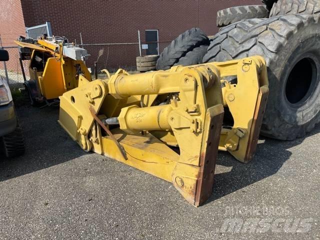 CAT D 8 R Ripper Autres accessoires