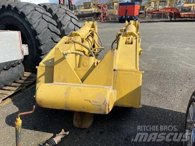 CAT D 8 R Ripper Autres accessoires
