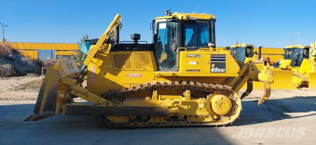 Komatsu D65EXi Bouteurs sur chenilles