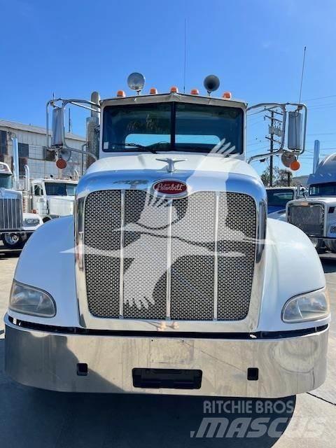 Peterbilt 384 Tracteur routier