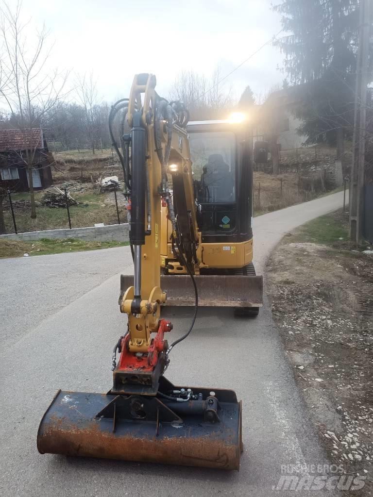 CAT 303 E CR Pelle sur chenilles
