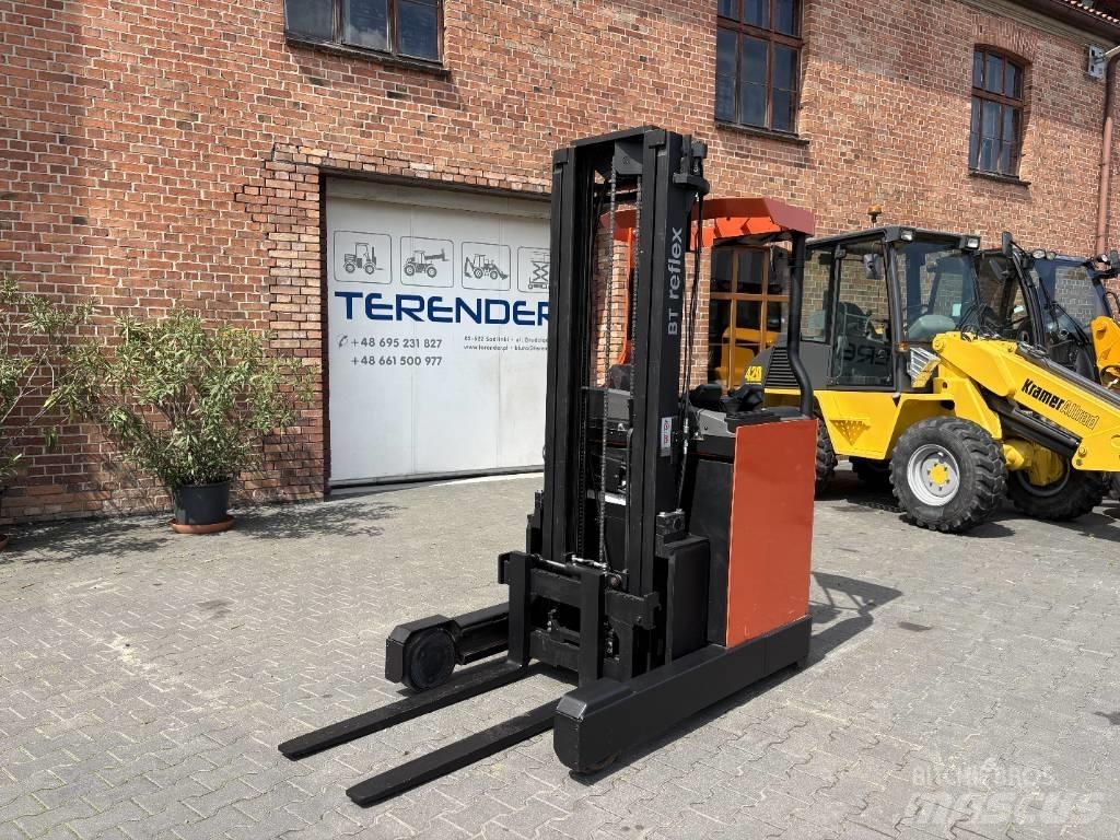 Toyota RRE 140 Chariot à mât rétractable