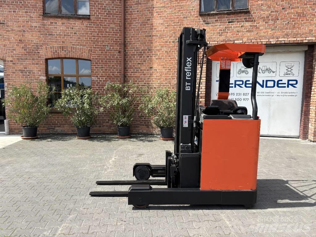 Toyota RRE 140 Chariot à mât rétractable