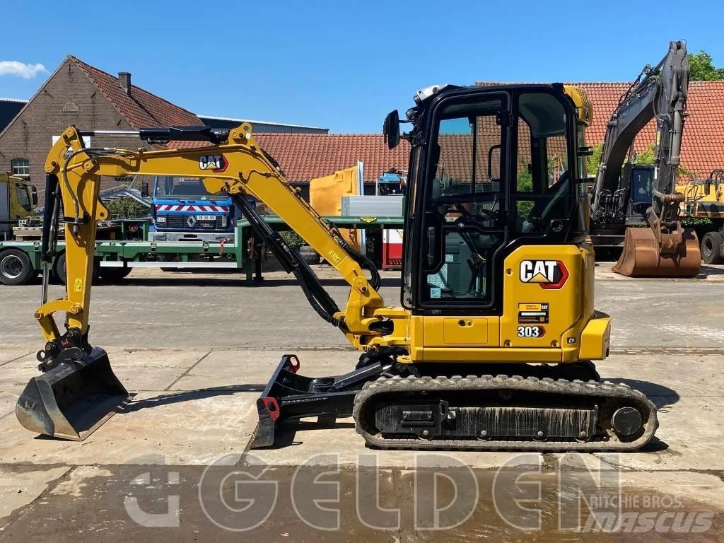 CAT 303 - 3 Buckets Mini pelle < 7t