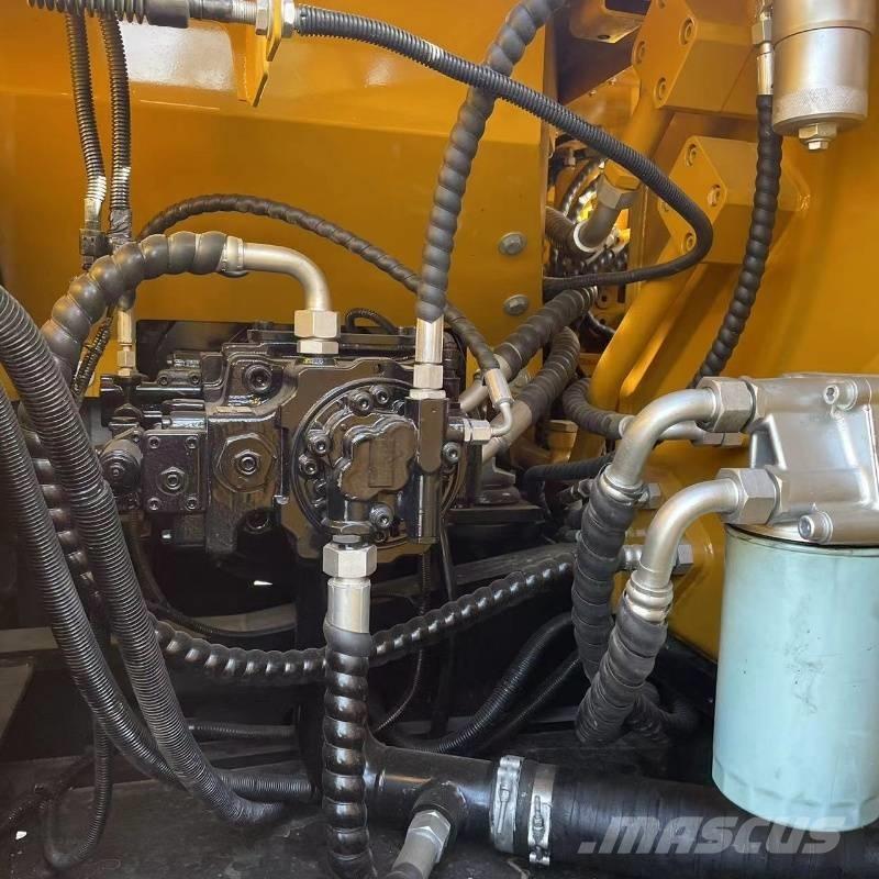 Sany SY 135 Pelle sur chenilles