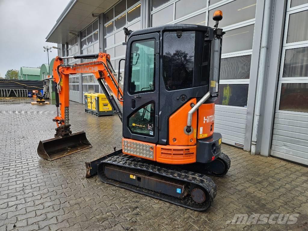 Hitachi ZX26U Mini pelle < 7t