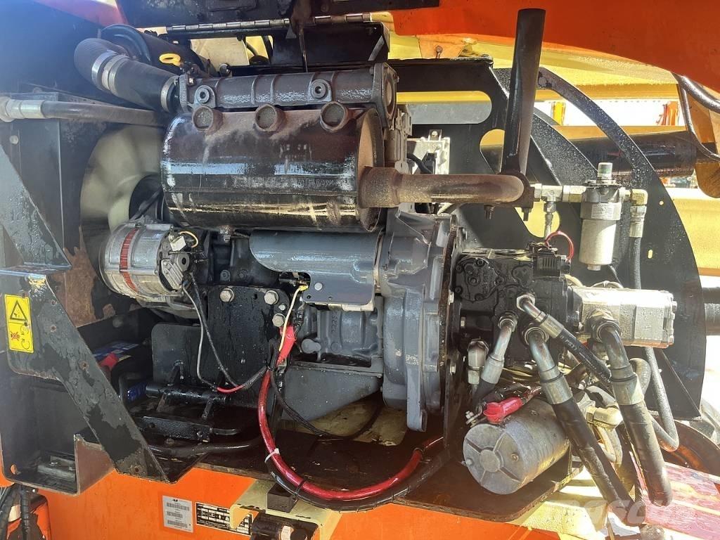 JLG 450 AJ II Nacelles articulées