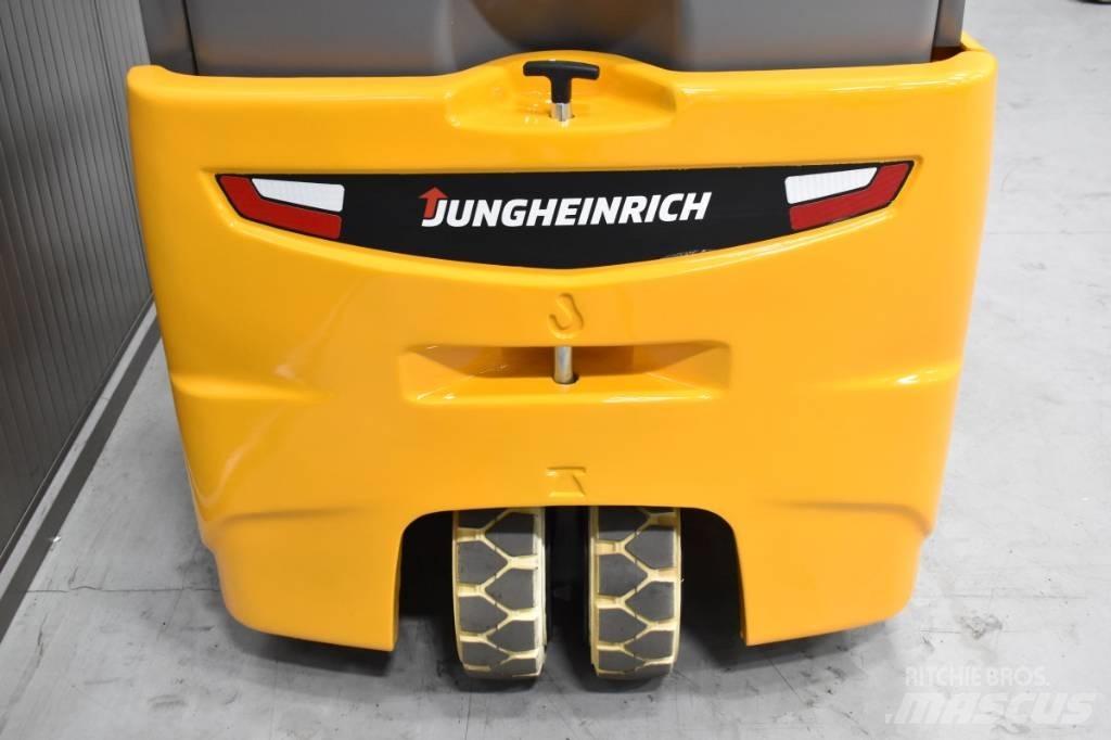 Jungheinrich EFG 213 Chariots élévateurs électriques