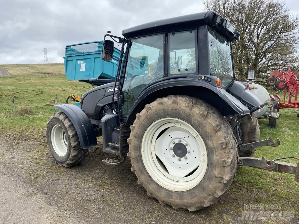 Valtra N92 HITECH Tracteur