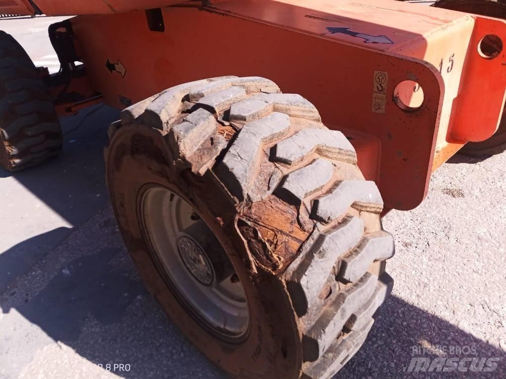 JLG 660 SJ Nacelles télescopiques