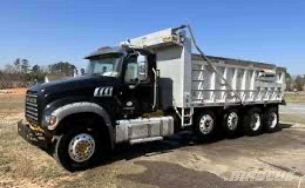 Mack GU 713 Camion benne