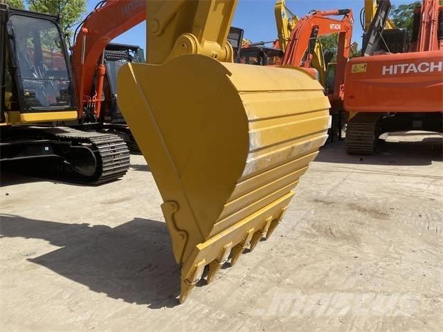 CAT 330 GC Pelle sur chenilles