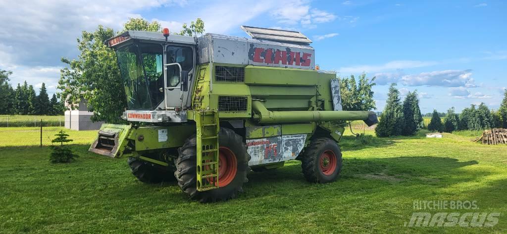 CLAAS Commandor 115 Moissonneuse batteuse