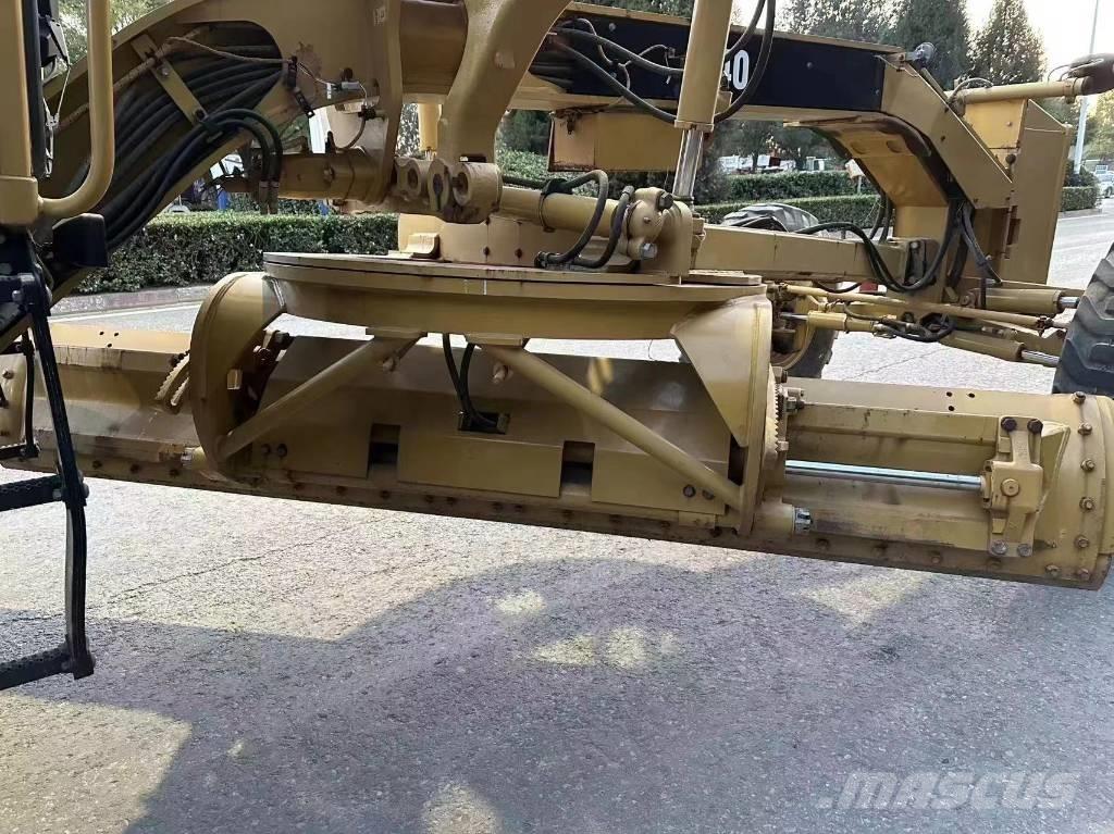 CAT 140 GC Niveleuse