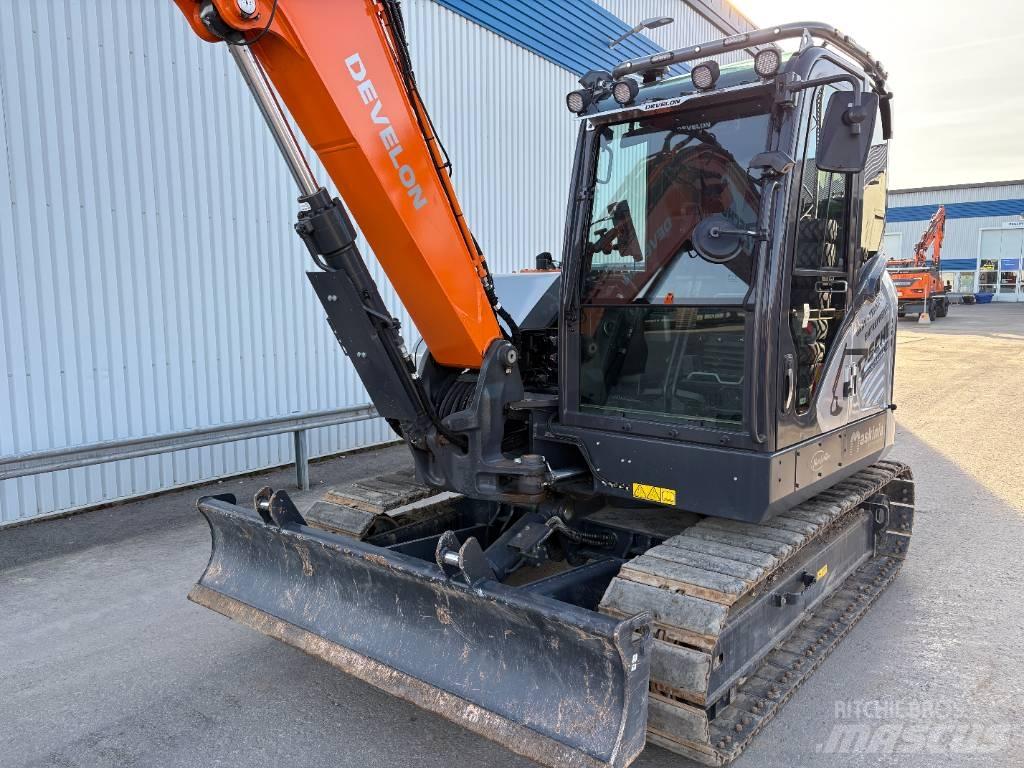 Develon DX 85 R-7 Mini pelle 7t-12t