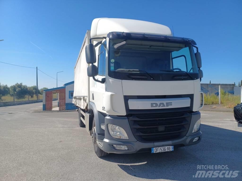 DAF CF 400 Camion à rideaux coulissants (PLSC)