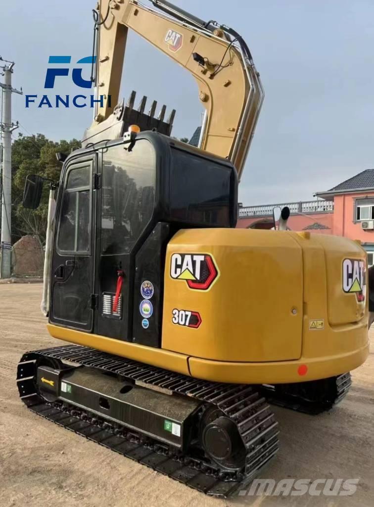 CAT 307 Pelle sur chenilles