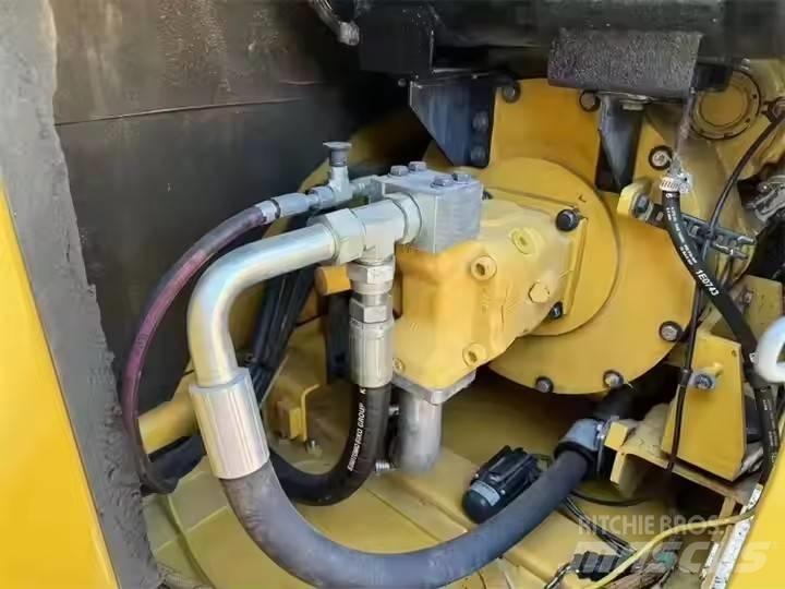 CAT CAT 307 Pelle sur chenilles