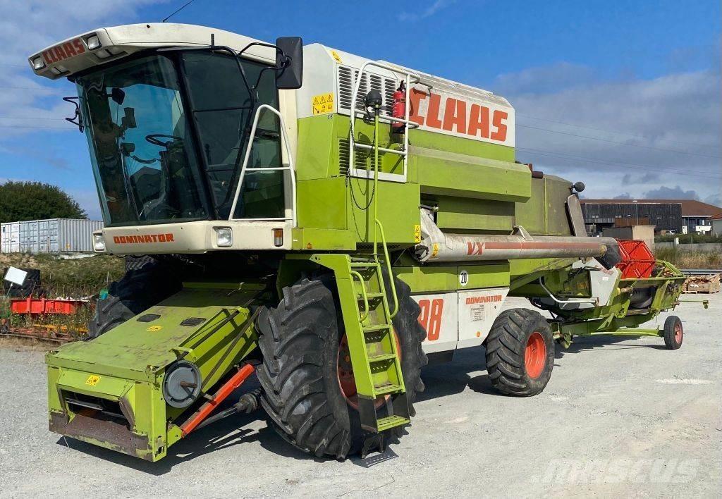 CLAAS Dominator 98 Moissonneuse batteuse