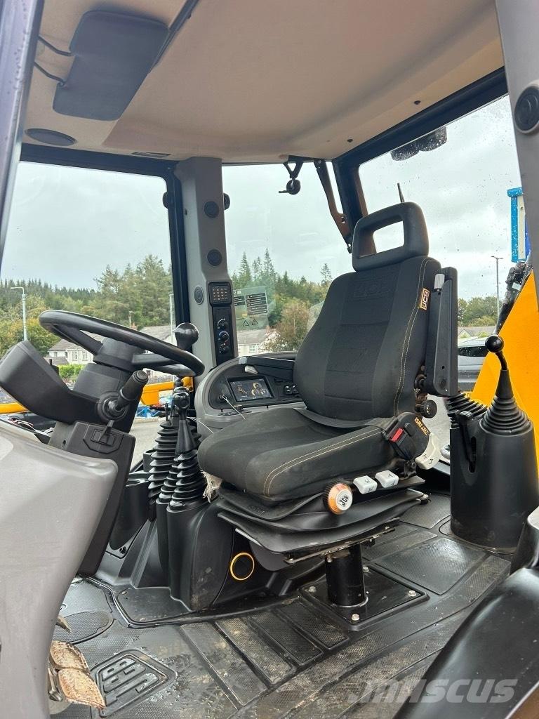 JCB 3CX 81kW / 108 BHP Tractopelle