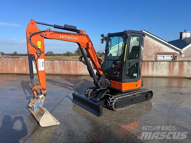 Hitachi ZX33-5CLR Mini pelle < 7t