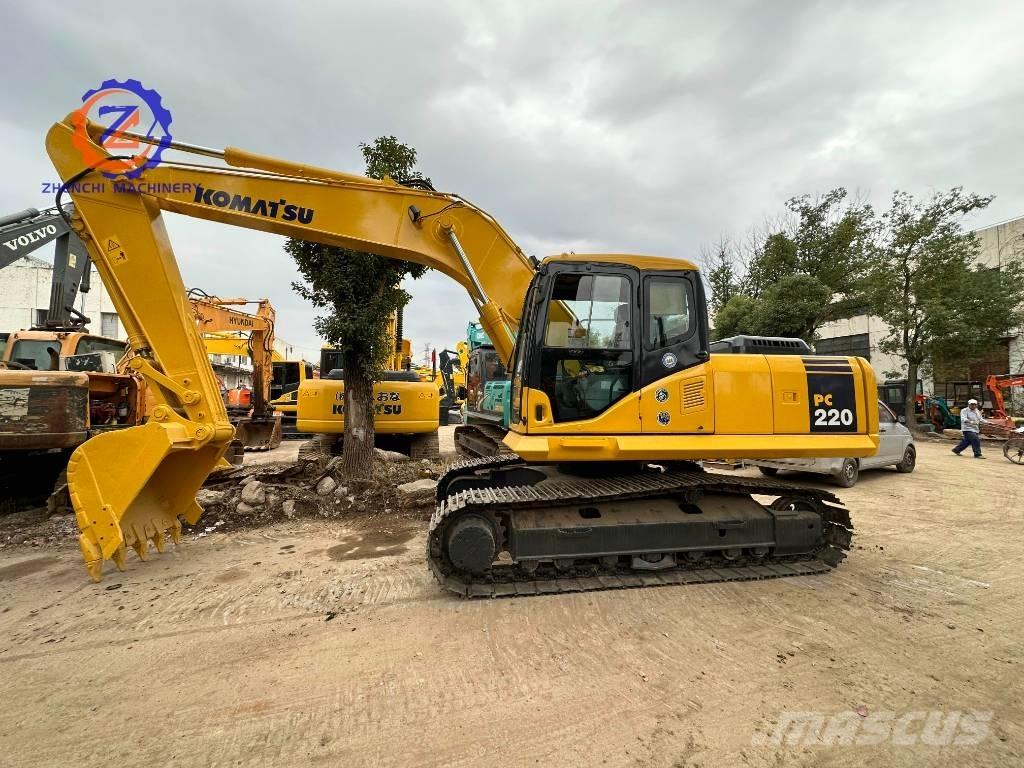 Komatsu PC 220-7 Pelle sur chenilles