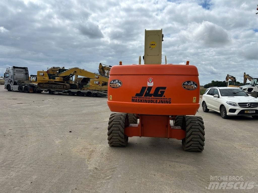 JLG 860 SJ Nacelles télescopiques