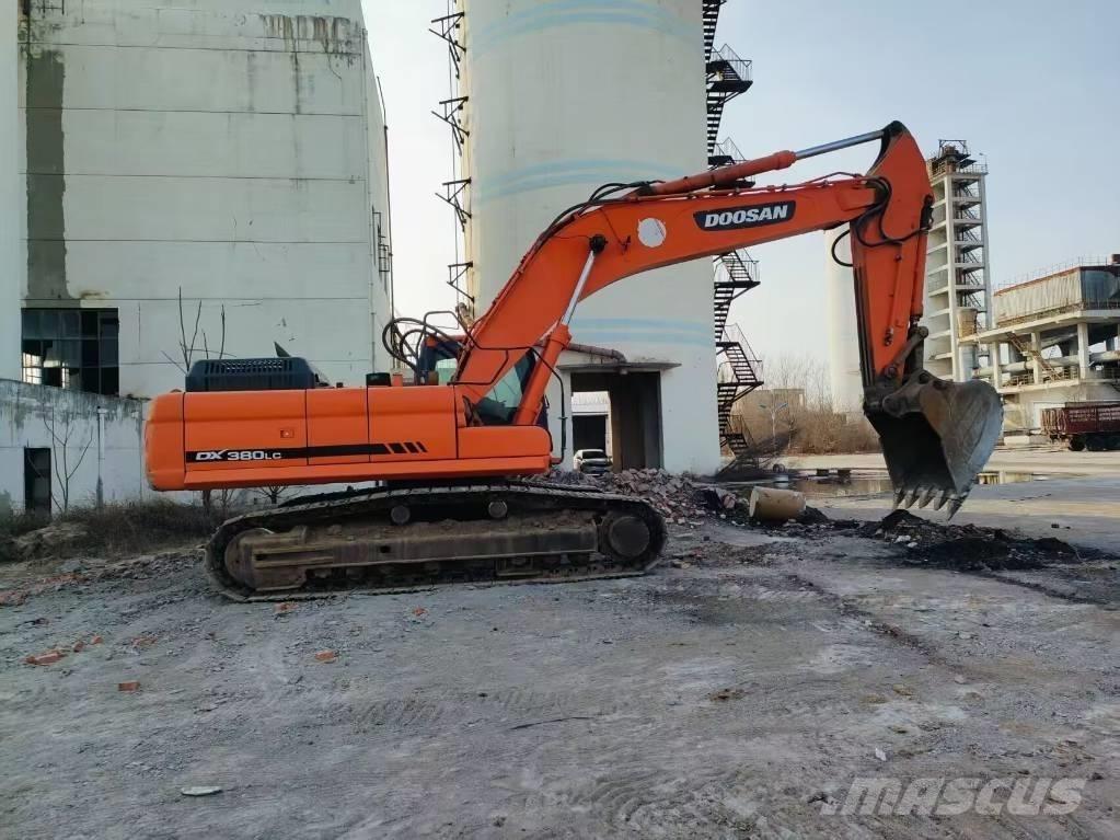 Doosan DX 380 LC Pelle sur chenilles