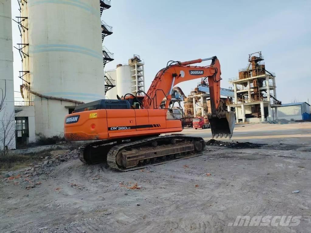 Doosan DX 380 LC Pelle sur chenilles