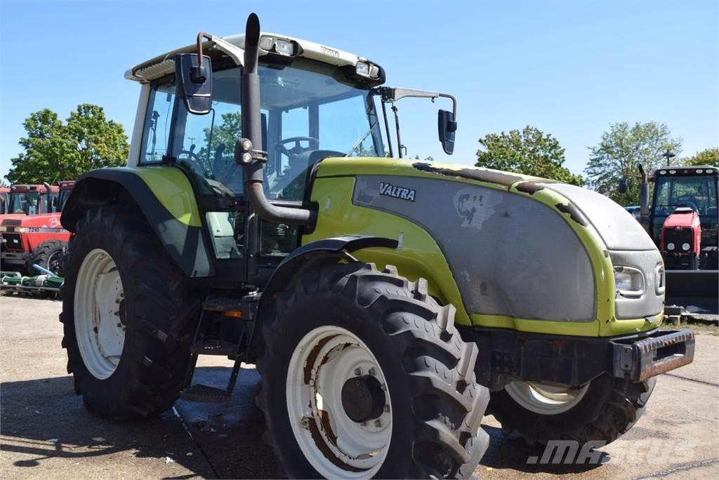 Valtra T120 Tracteur