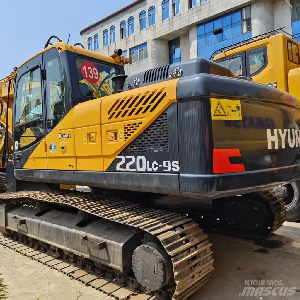 Hyundai 220lc-9s Pelle sur chenilles