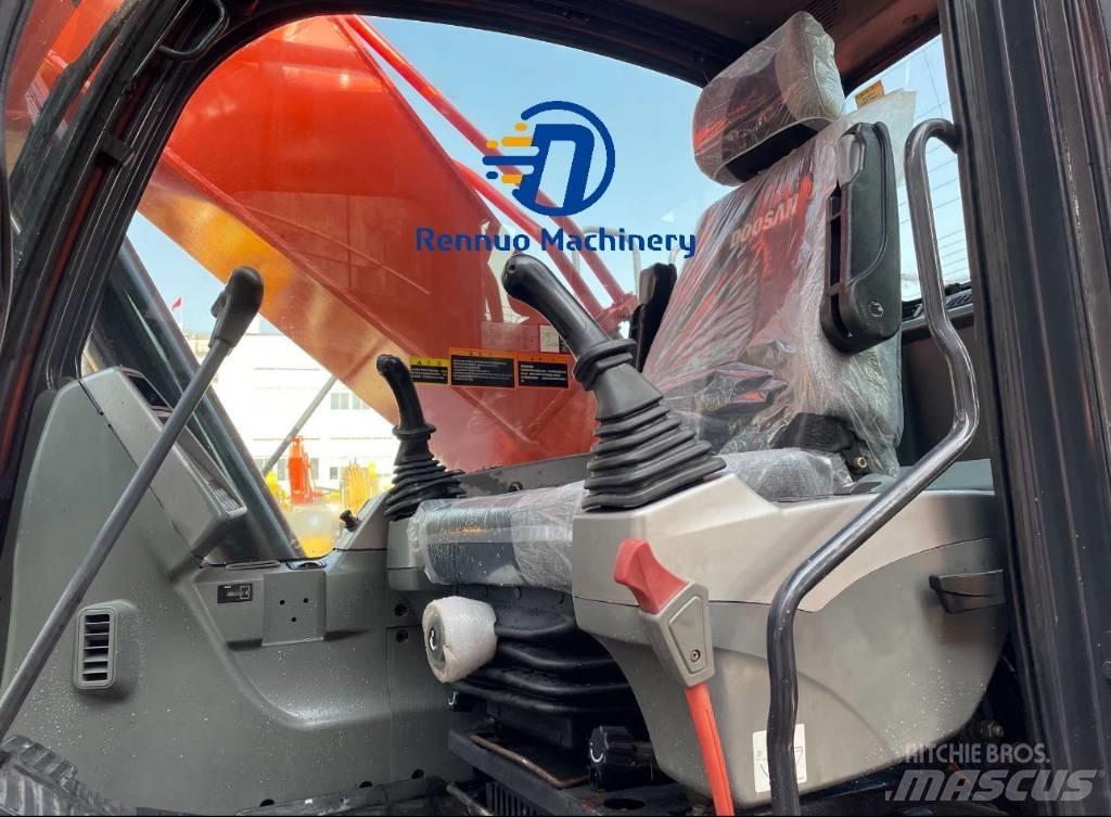 Doosan DX 300 Pelle sur chenilles
