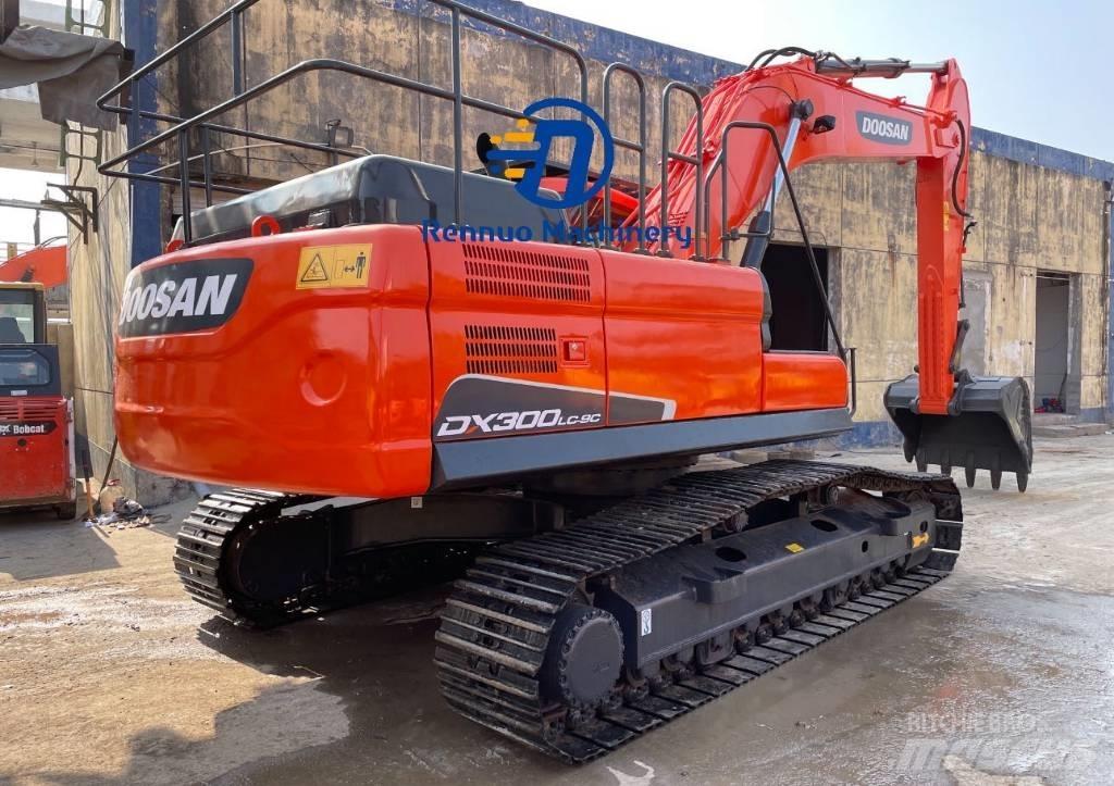 Doosan DX 300 Pelle sur chenilles